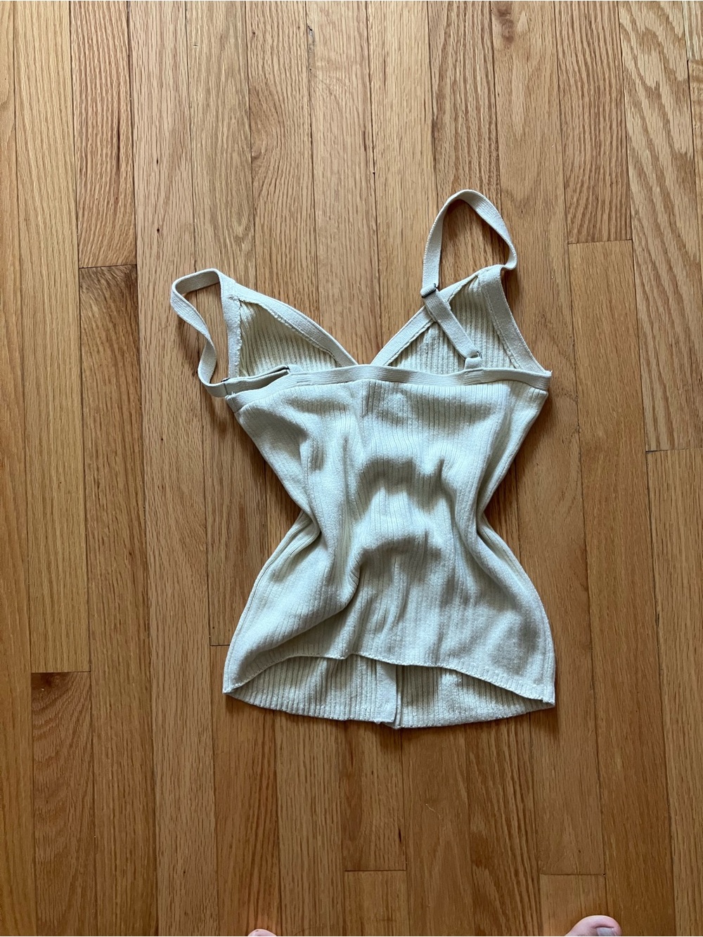 Women's Hollister Cream Ribbed Button-Front Camisole Top - Picture 2 of 3